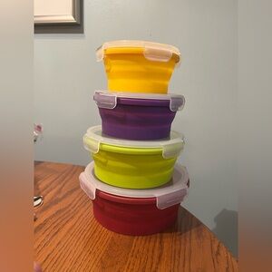 Flat Stacks storage bowls set